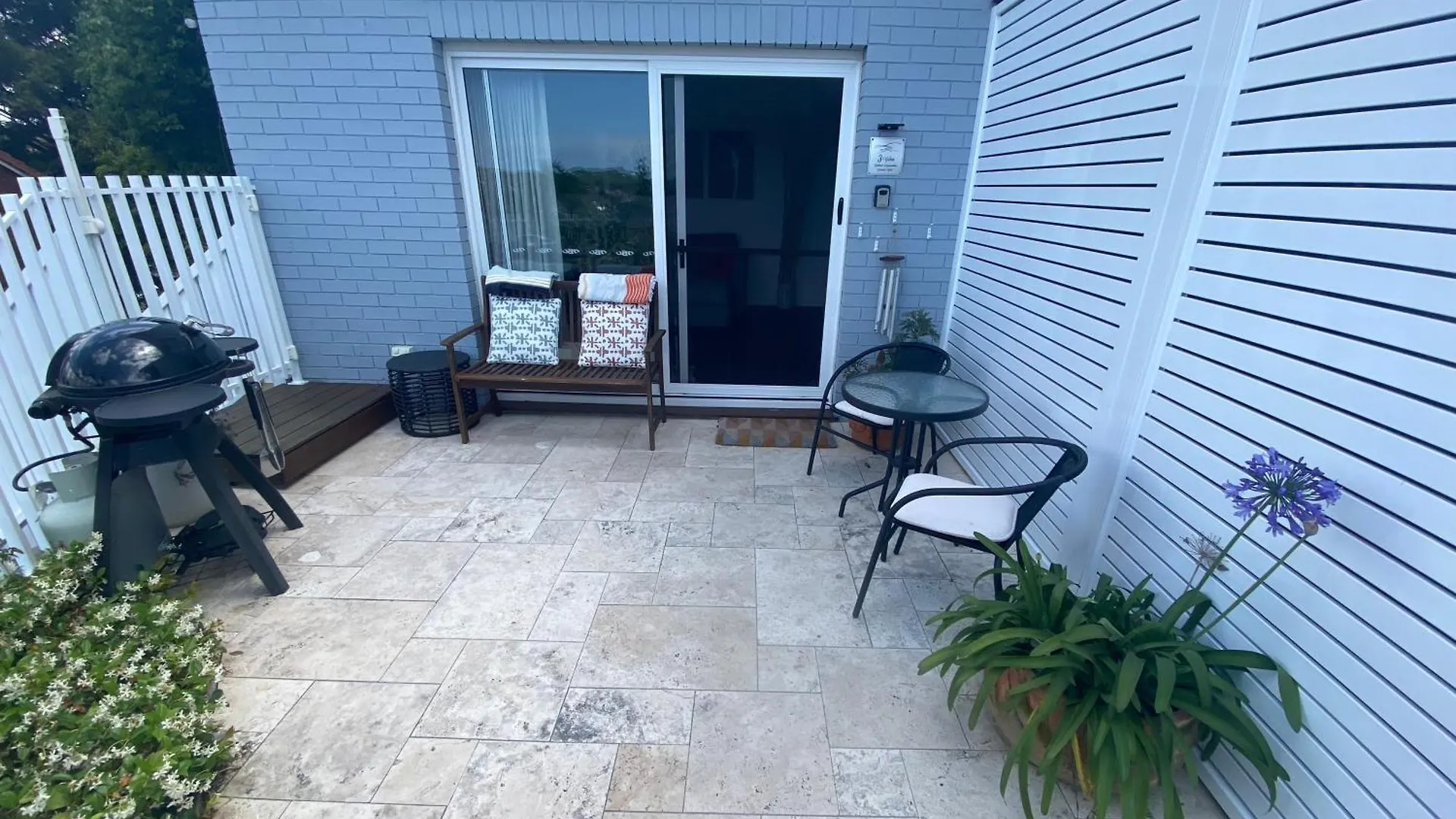 3 Waters Guest Accommodation Gold Coast Bed and breakfast